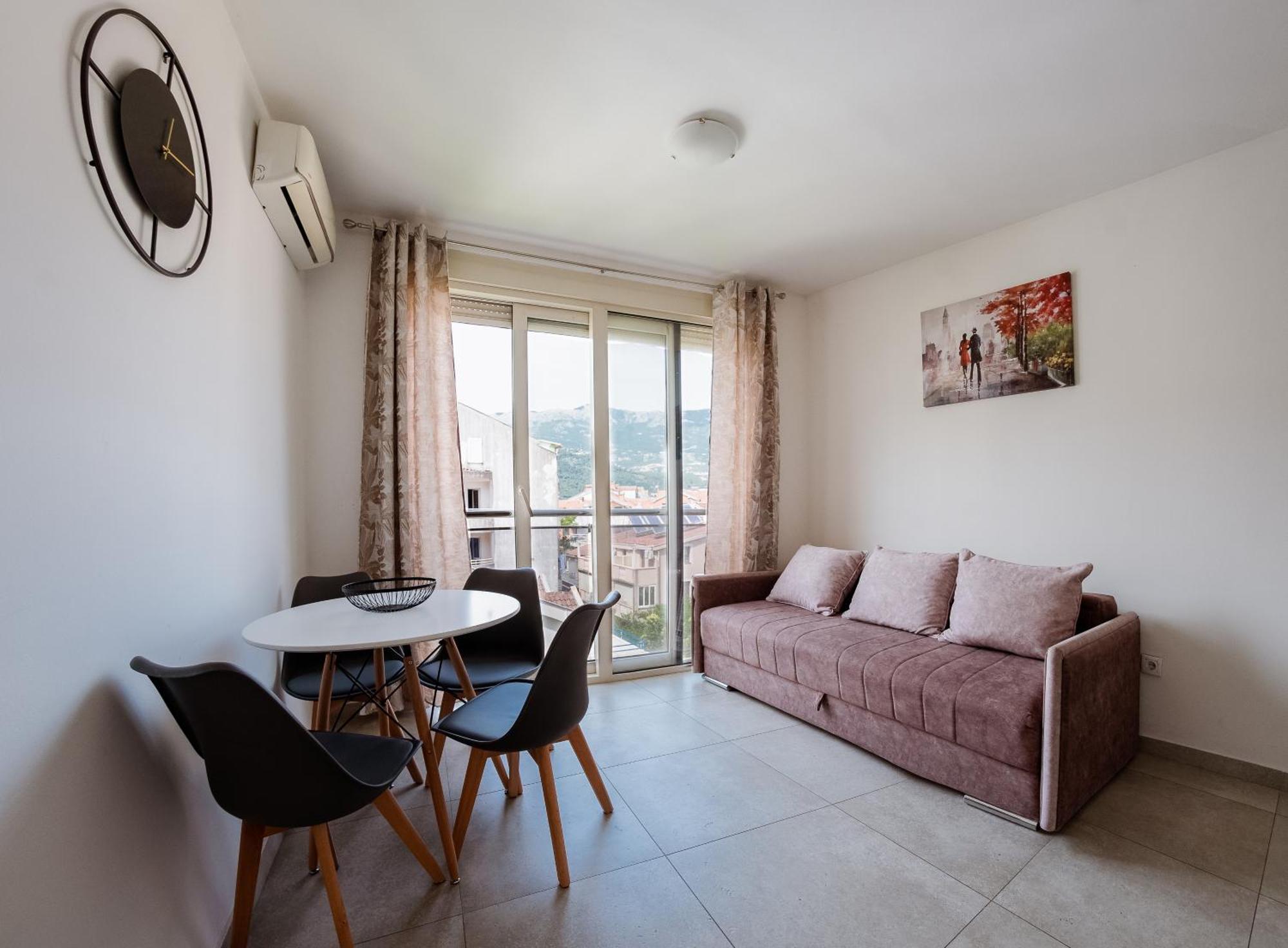 Square Inn Budva Exterior foto